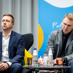 Vadim Belobrovtsev (Keskerakond) ja Raimond Kaljulaid (SDE). Foto: Erlend Štaub